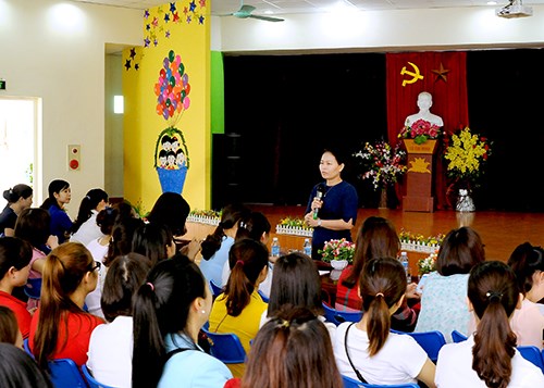 Sáng thứ 6, ngày 30/3/2018, trường Mầm non Phúc Đồng tổ chức kiến tập thành công chuyên đề Tạo hình cấp Quận, năm học 2017 - 2018